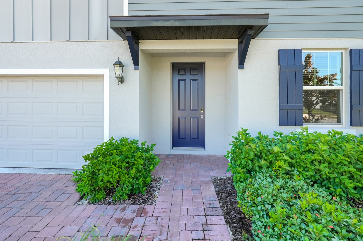 Covered front entry